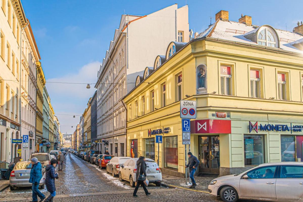 Utulny Byt V Centru Prahy Praga Exterior foto